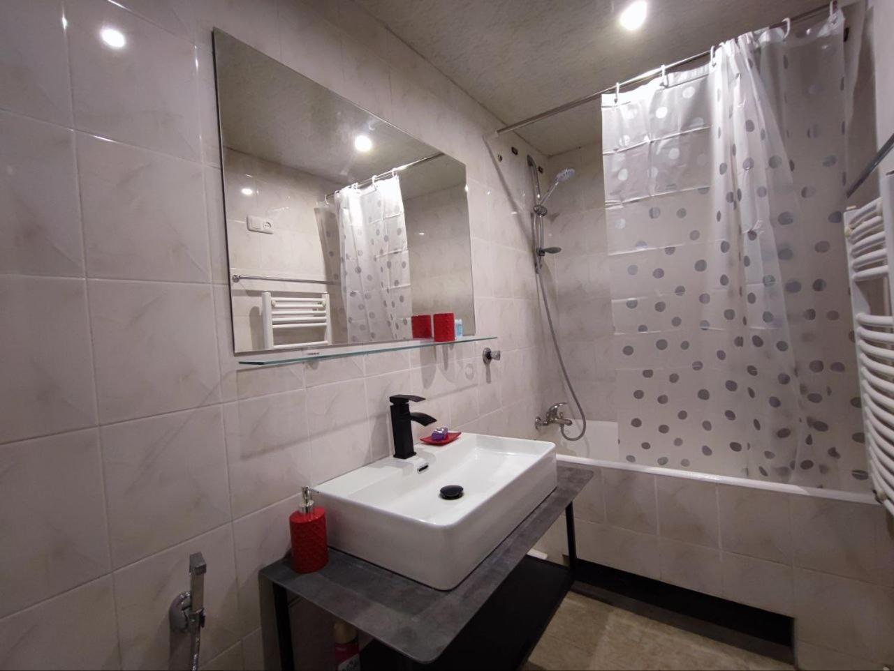 Apartments On Sayat-Nova 14 Yerevan Bagian luar foto